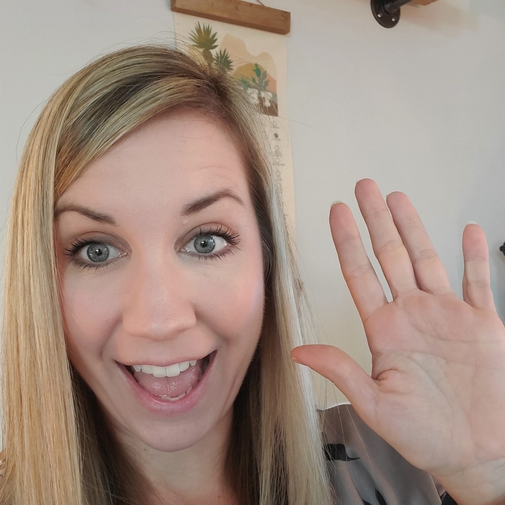 Meet your Posher, Liz